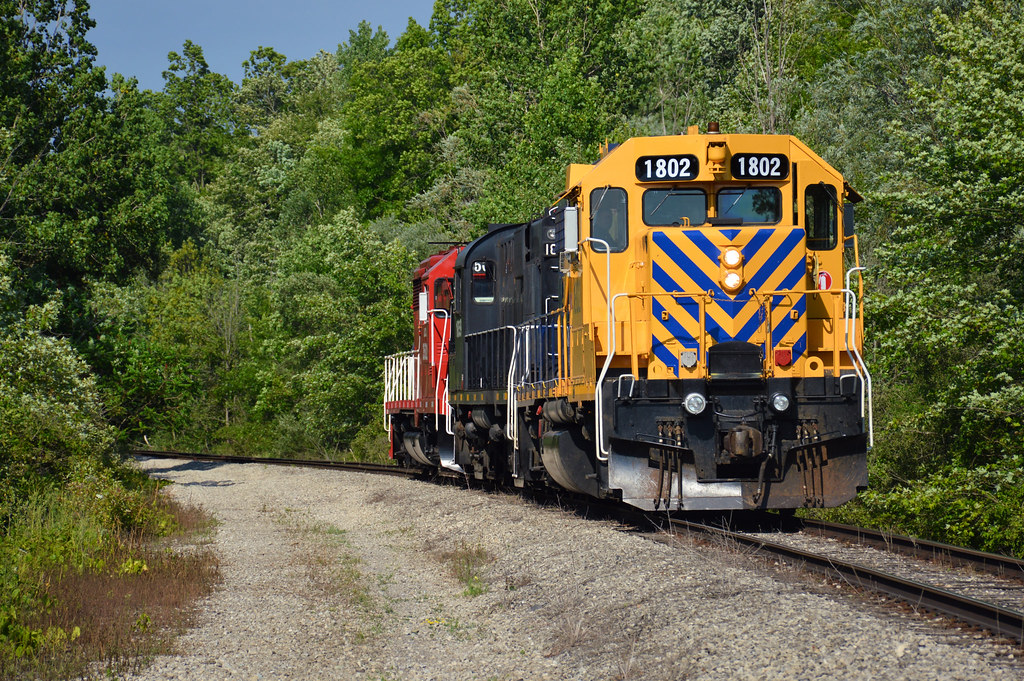 Trillium's Newest Toy? Ontario Northland GP382 1802 shov… Flickr