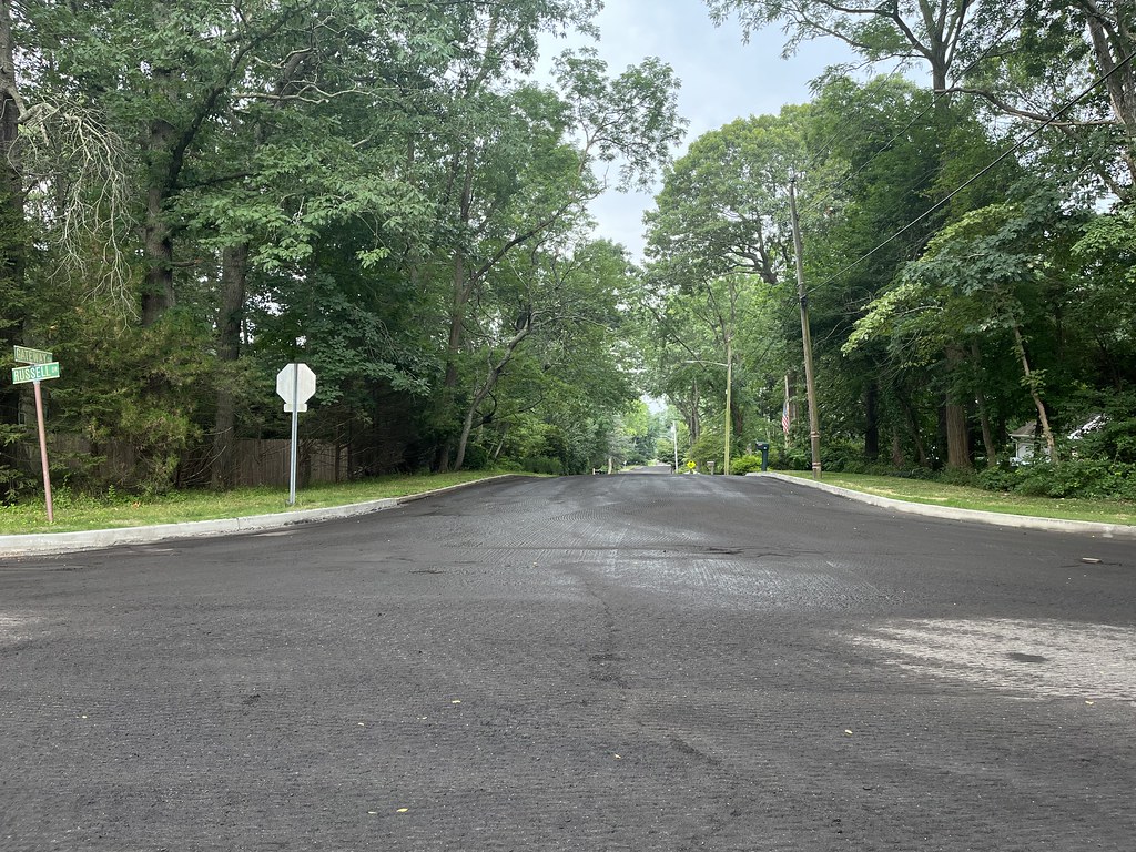 Russell Drive / Gateway Drive Intersection Beginning on … Flickr