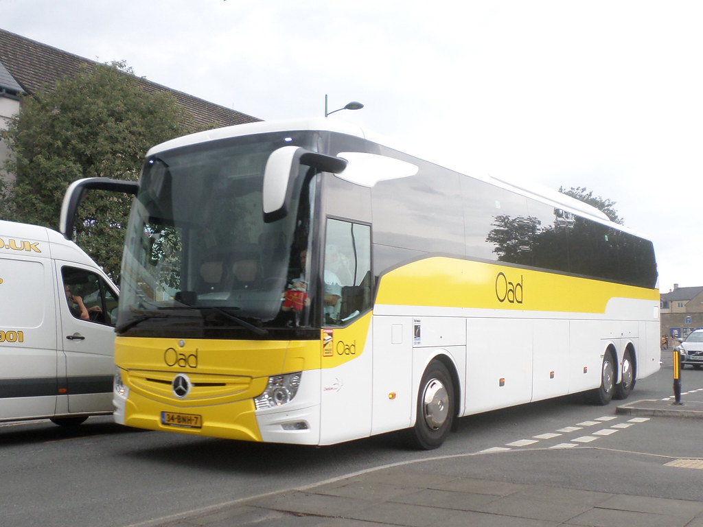 Oad 34BNH7 Seen in Cirencester. BusGinger Flickr