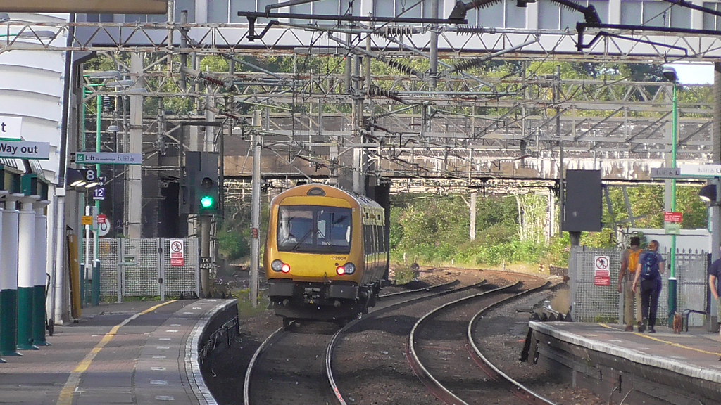 172004 Turbostar Rush (Away Shot) 5Q66 Ilford E.M.U.D … Flickr