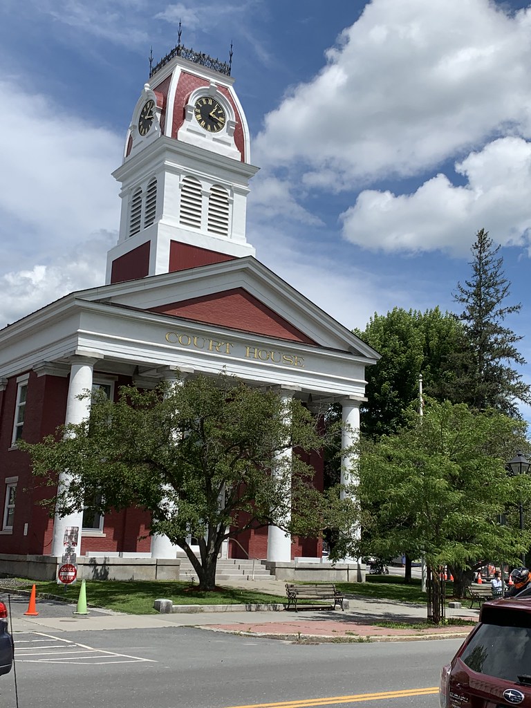 Montpelier, VT court house grosbeak_1 Flickr