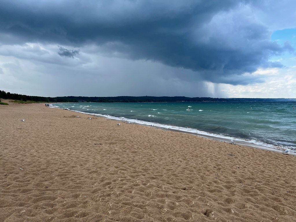 Petoskey State Park The public beach at Petoskey State Par… Flickr
