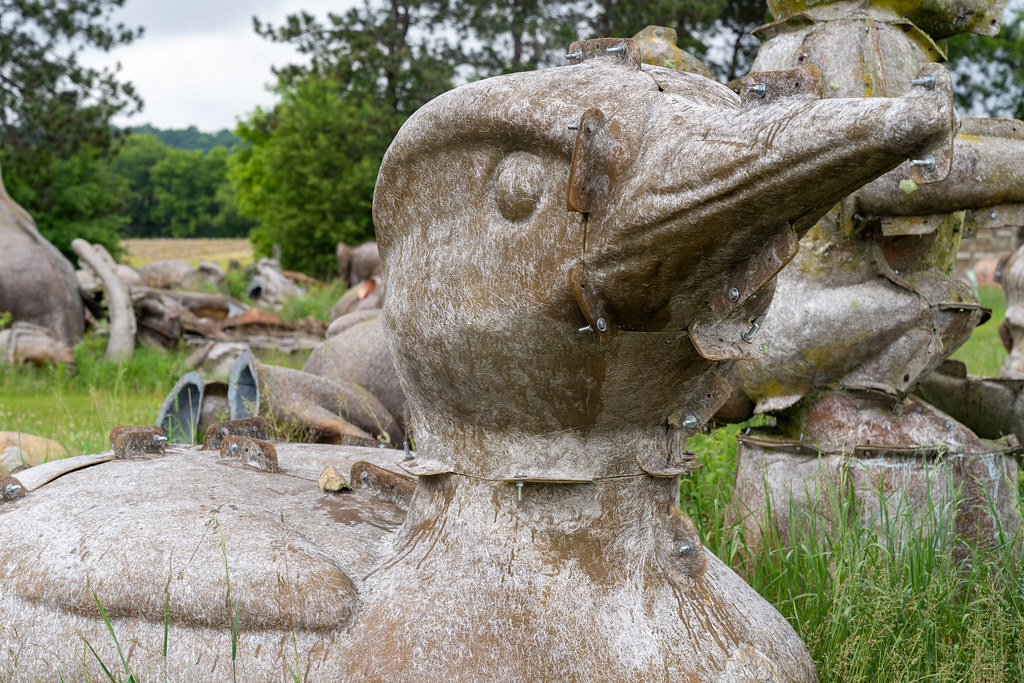 Sparta, Wisconsin June 11, 2022 Large fiberglass mold o… Flickr