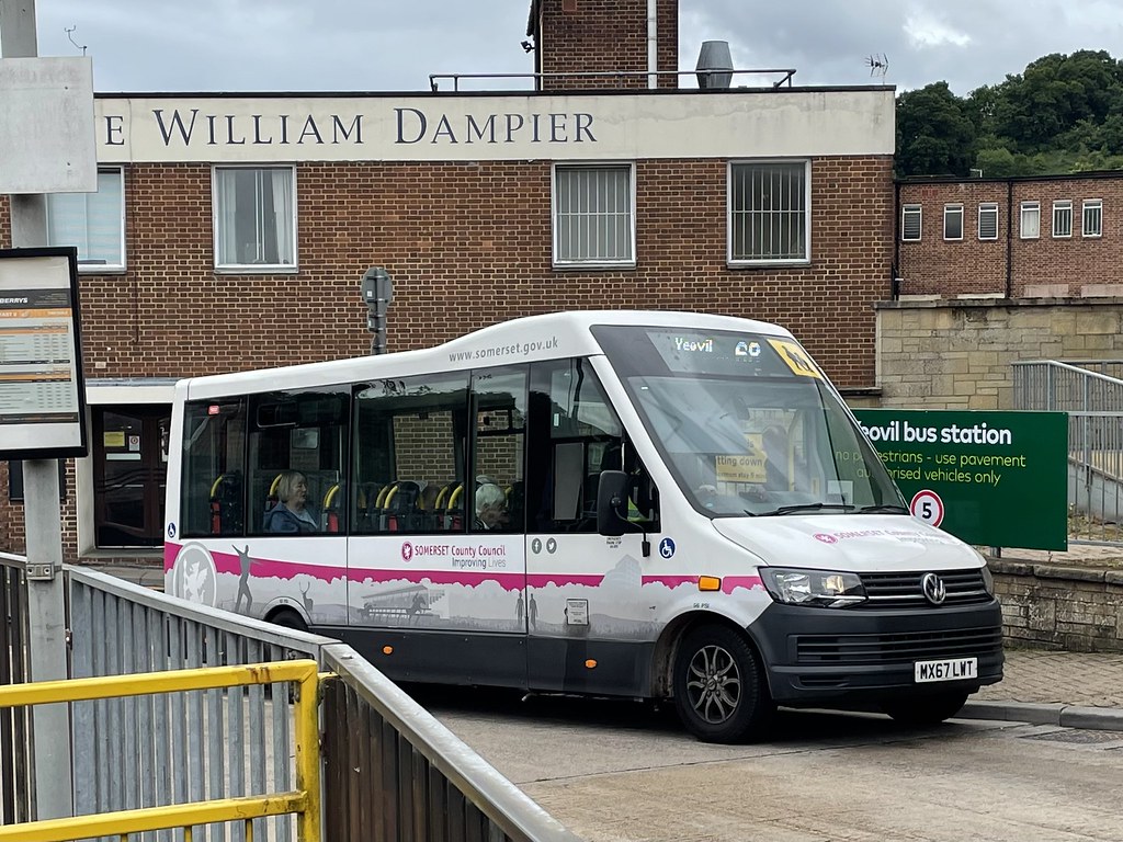 MX67LWT Somerset County Council Yeovil Bus Stn Volkswag… Flickr