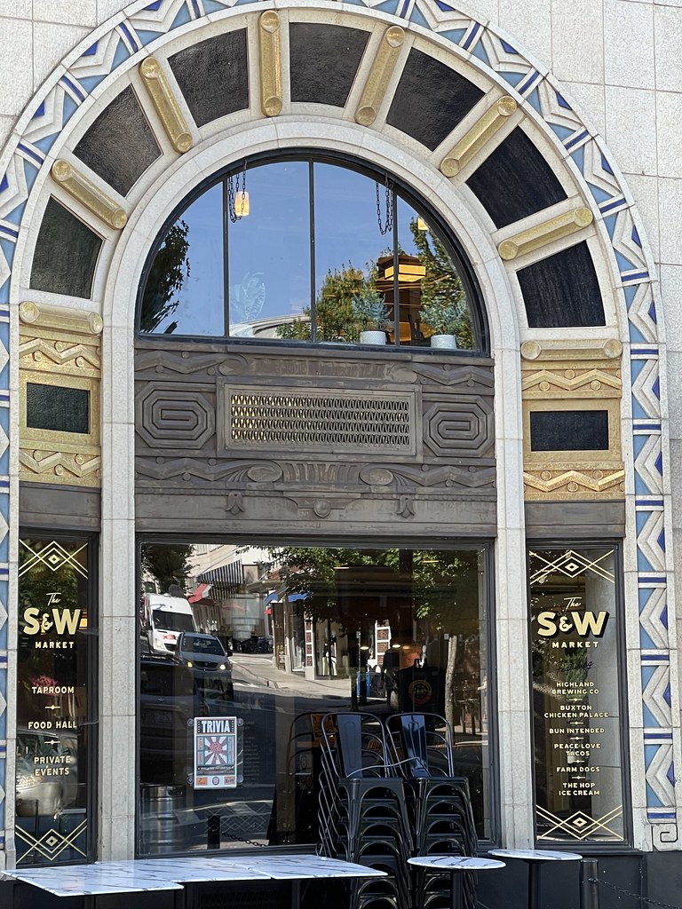 Art Deco detail on S&W Cafeteria building. Asheville, Nort… Flickr