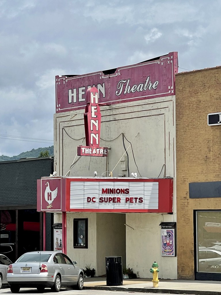 Henn Theatre in Murphy, North Carolina. devtmefl Flickr
