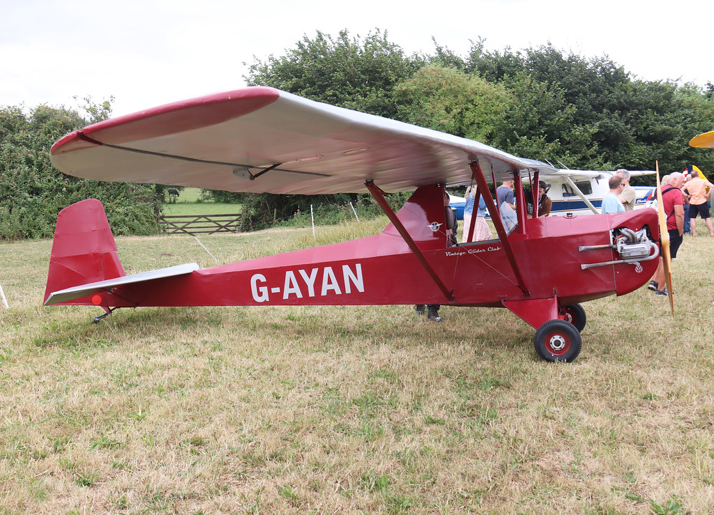 GAYAN Vintage Glider Club Slingsby T31 Motor Cadet III at… Flickr