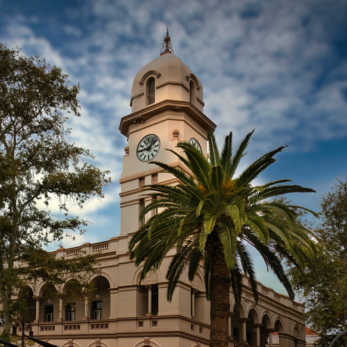 IMG_5888 Tamworth Town Clock The Tamworth Post Office is a… Flickr