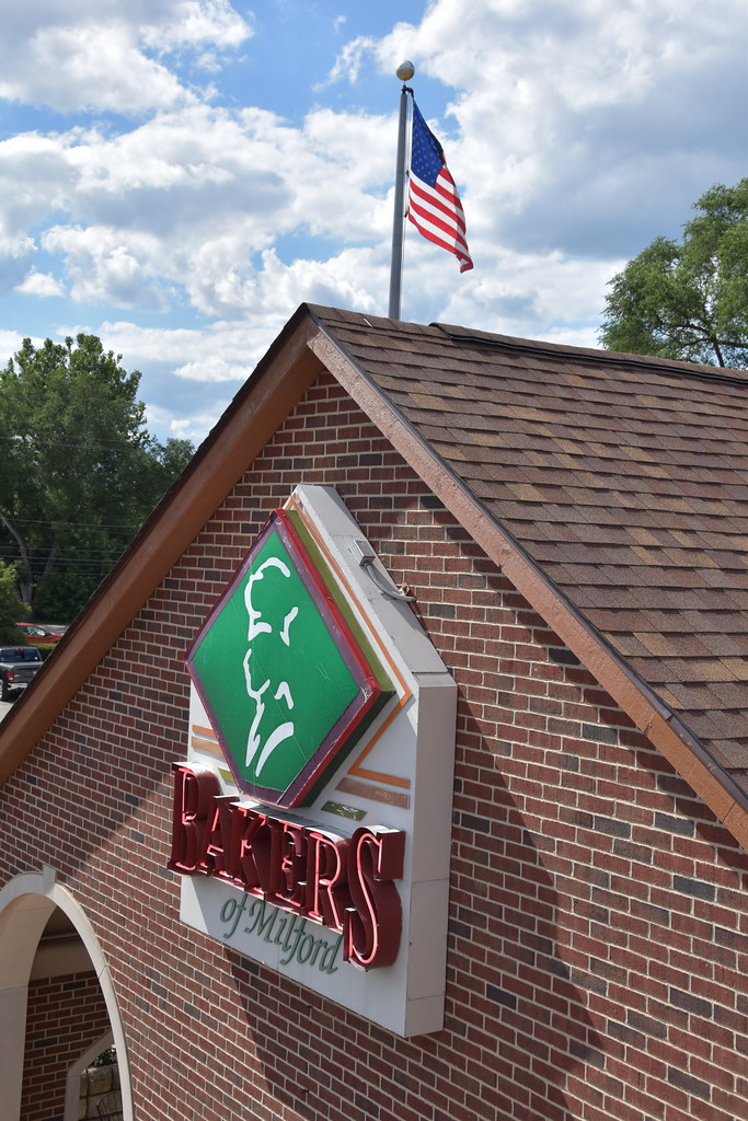 Baker's of Milford 7312022 (Roof pics) Flickr