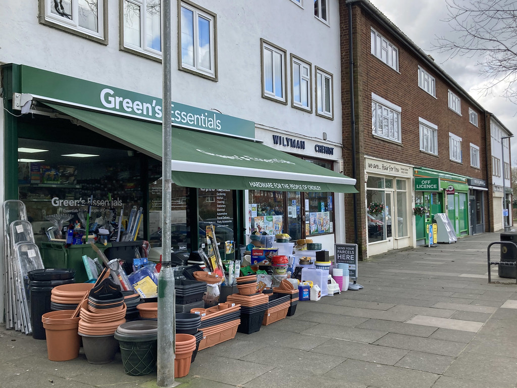 'Top Shops', Baldwins Lane, Croxley Green I bought my comi… Flickr