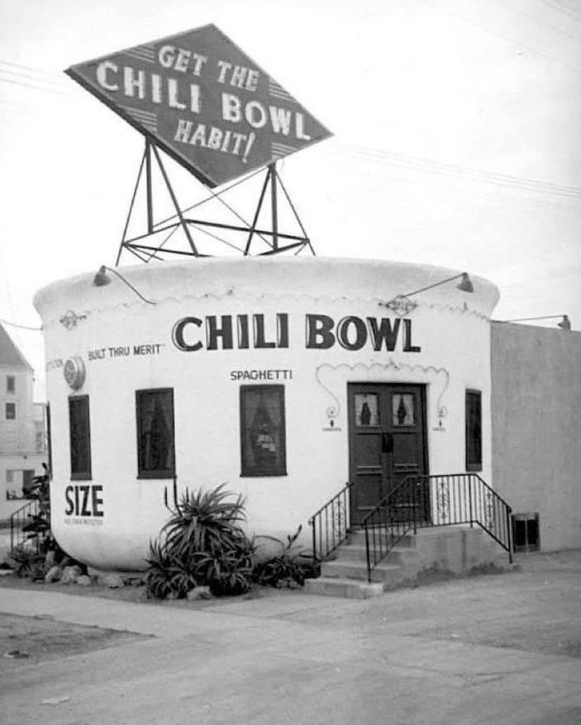 Chili Bowl Restaurant La Brea Av LA clamshack Flickr