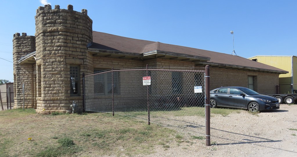 Old Abilene and Southern Railroad Depot (Ballinger, Texas)… Flickr