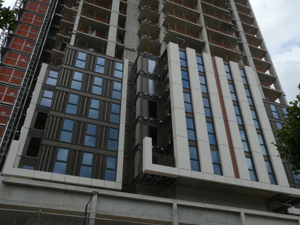 LONDON One Thames Quay 158m 48 fl T/O SkyscraperCity Forum