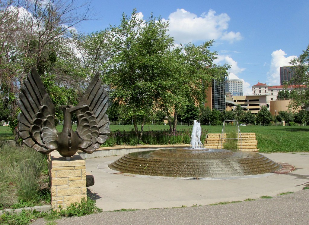 St. Paul Upper Landing Park Upper Landing Park is locate… Flickr