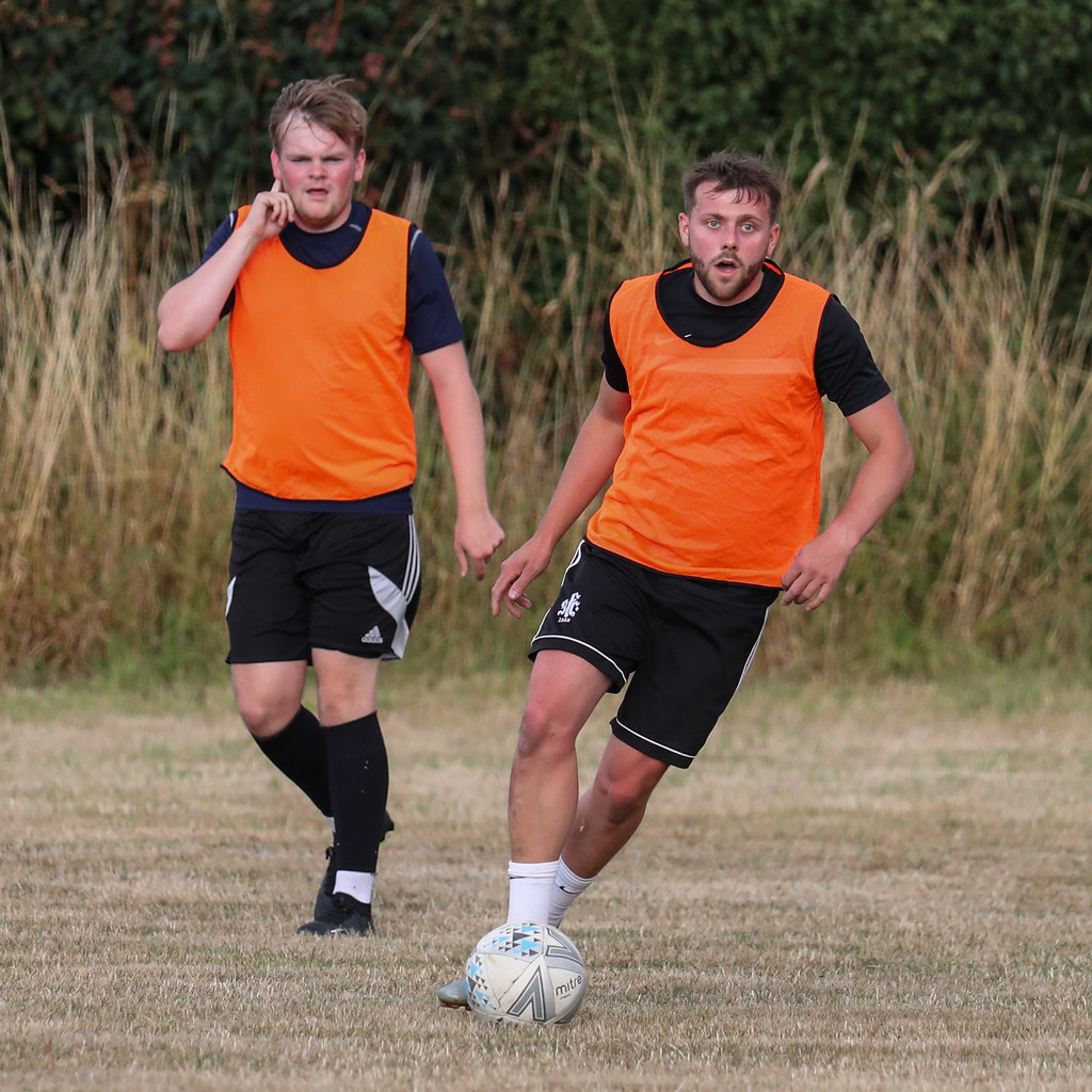 South Cheriton FC and South Cheriton FC Res during the int… Flickr