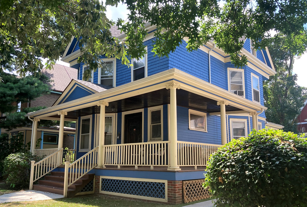 Blue House in Brooklyn On Rugby Road, in the Flatbush sect… Flickr