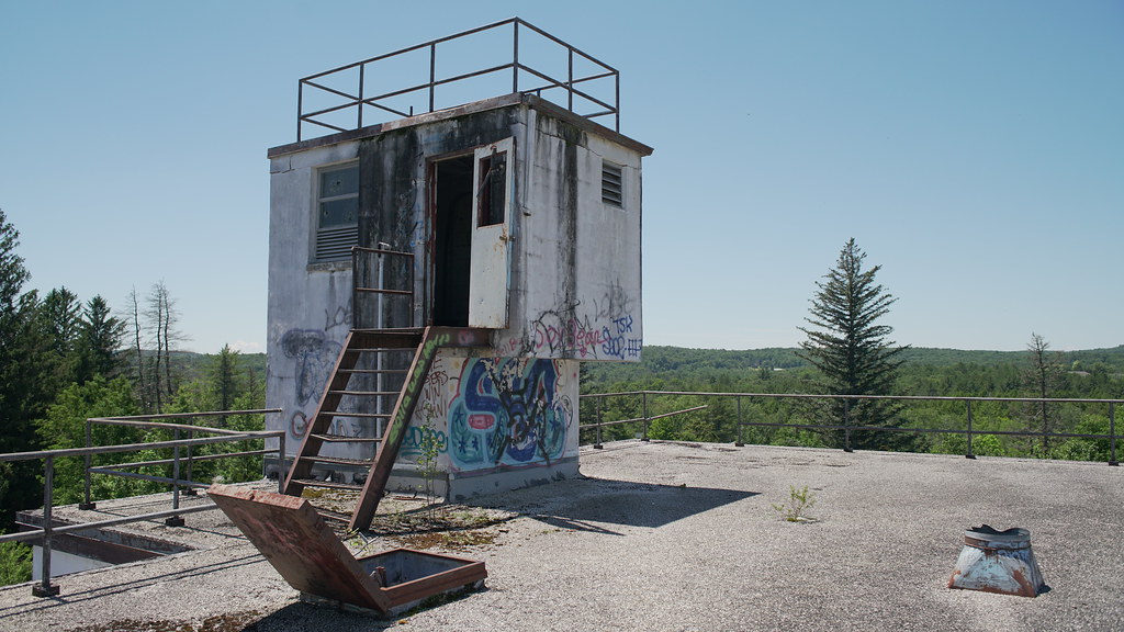 DSC01938 Pines Hotel, South Fallsburg NY. Main Building Ro… Flickr