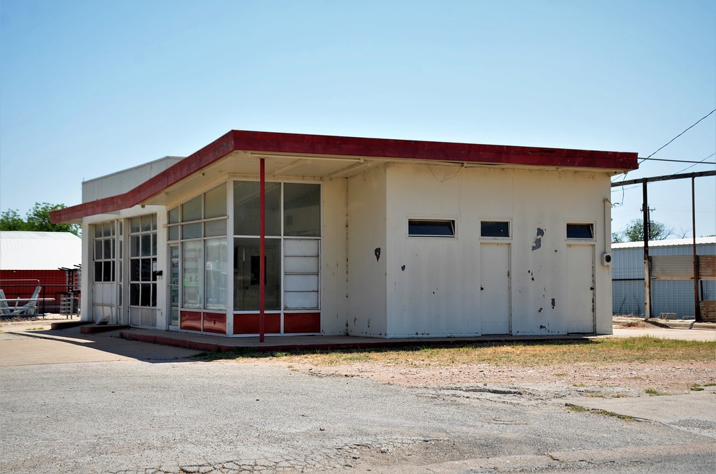Texas, Winters, Gas Station Earl Leatherberry Flickr