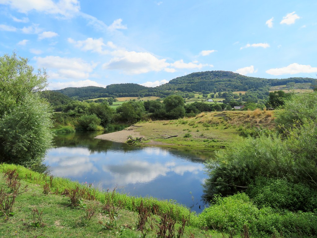 The River Severn near Pool Quay. A tranquil spot and becau… Flickr