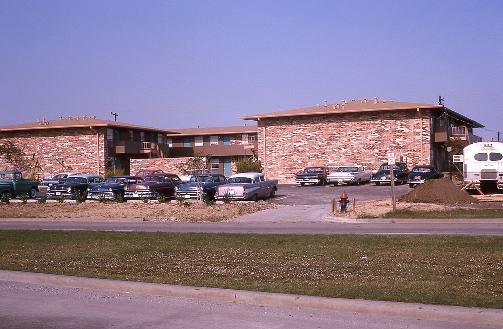 New apartments being built on the Gulf Freeway in Houston,… Flickr