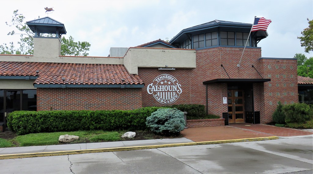 08a Knoxville TN Lunch at Calhoun's on Bearden Hill 01 Flickr