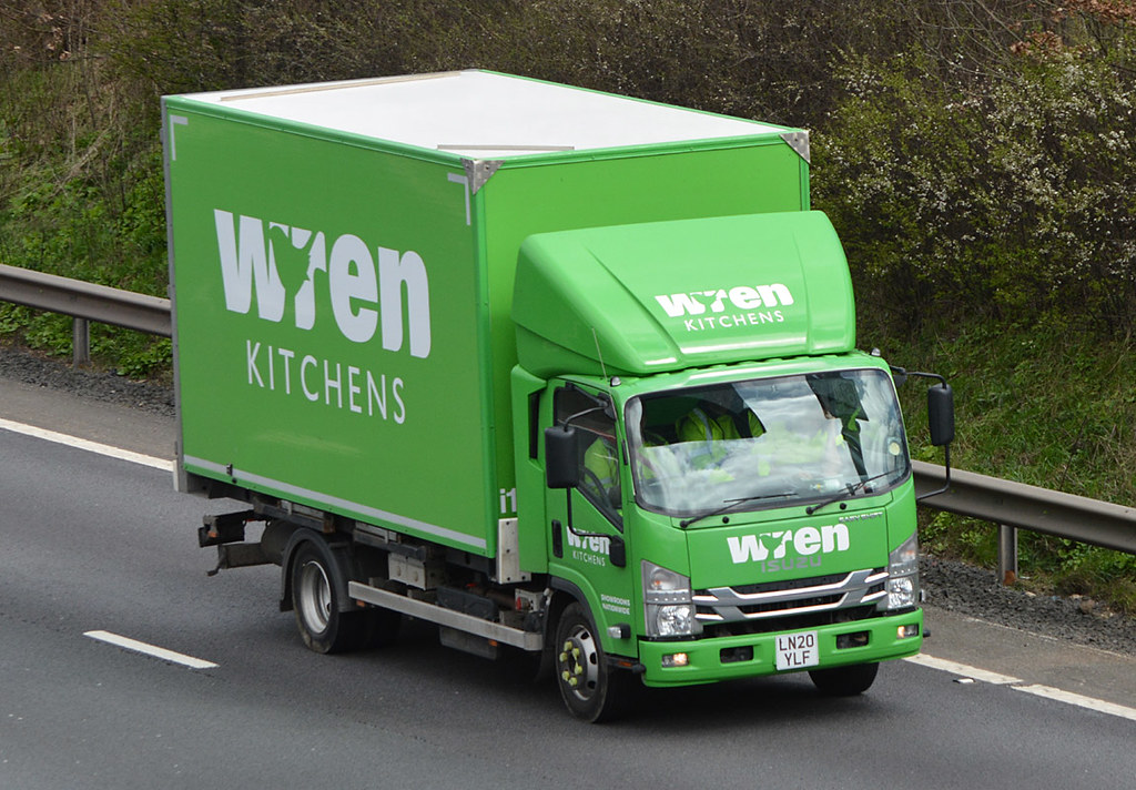 Wren LN20YLF M5 Upton Warren 05/04/2022 Harry's On The Road Truck