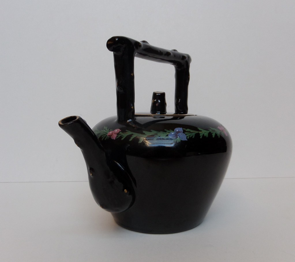 VICTORIAN JACKFIELD STYLE TEAPOT Richly gilded late Victor… Flickr