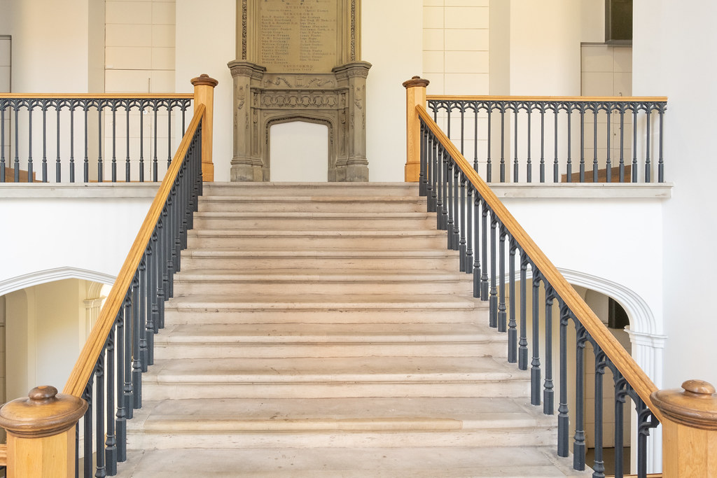 4 Liverpool Collegiate The interior of The Liverpool Colle… Flickr