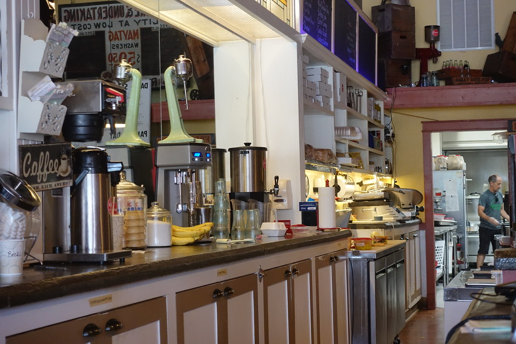 Classic in Brooklyn Iowa 71922 01 anothertom Flickr