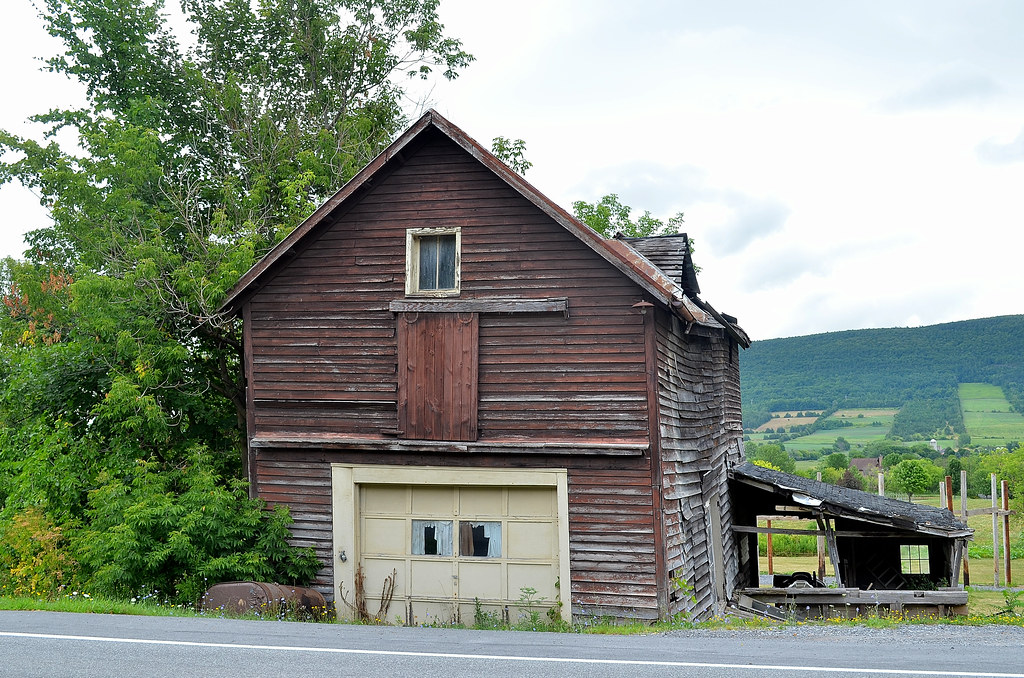 Middleburgh Barn A small barn near Middleburgh, NY. Richard Flickr