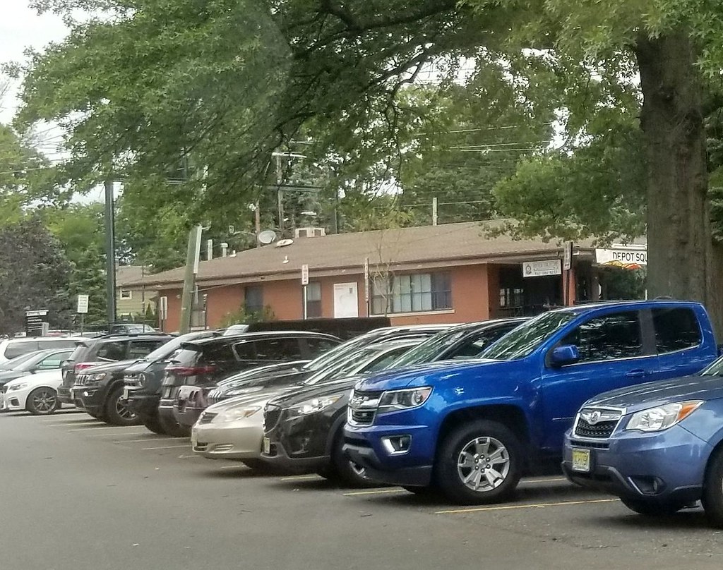 Erie Montclair (Walnut Street) Station Built 1953. R36 Coach Flickr