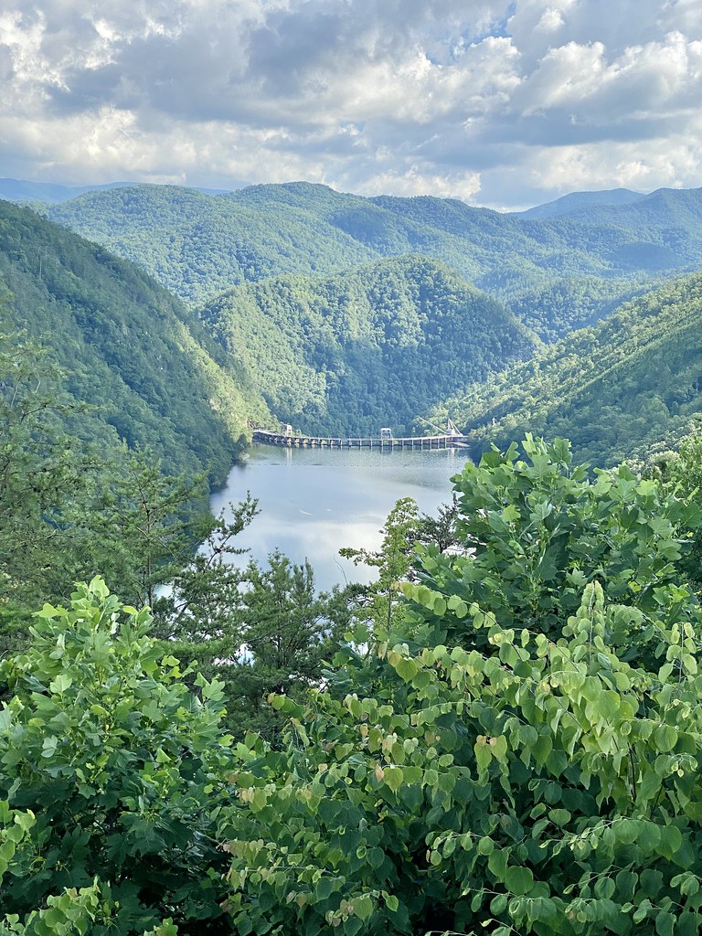 Calderwood Dam from Calderwood Dam Overlook, Vonore, TN Flickr