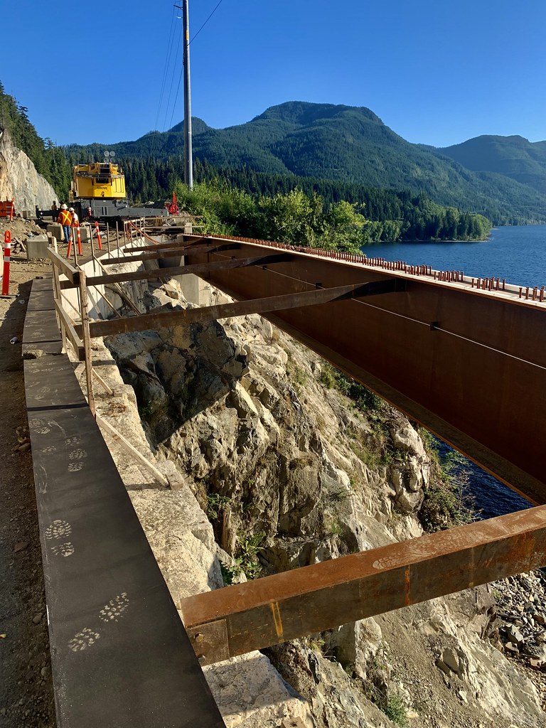 Kennedy Hill Highway 4 Cantilever Install Installation of … Flickr