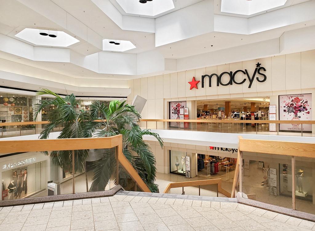 macy*s at Lakeside Mall Sterling Heights, MI The Caldor Rainbow