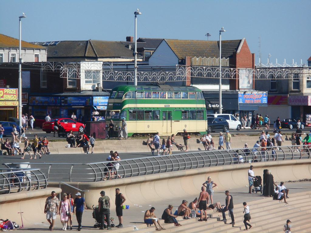 Blackpool 717 WALTER LUFF 6 barry hanson Flickr