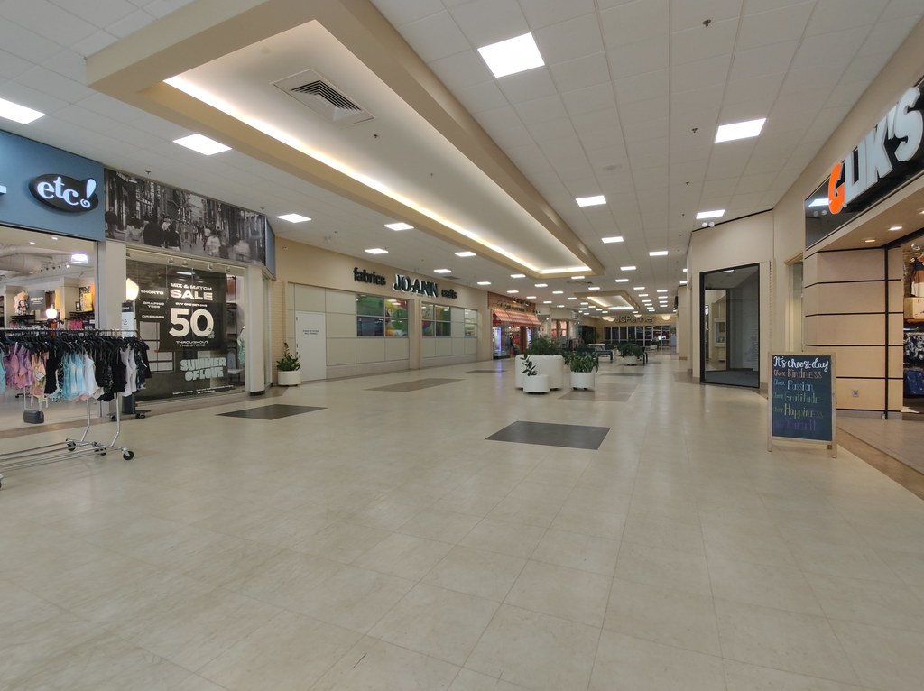 Cross Count Mall Mattoon IL gameking3 Flickr