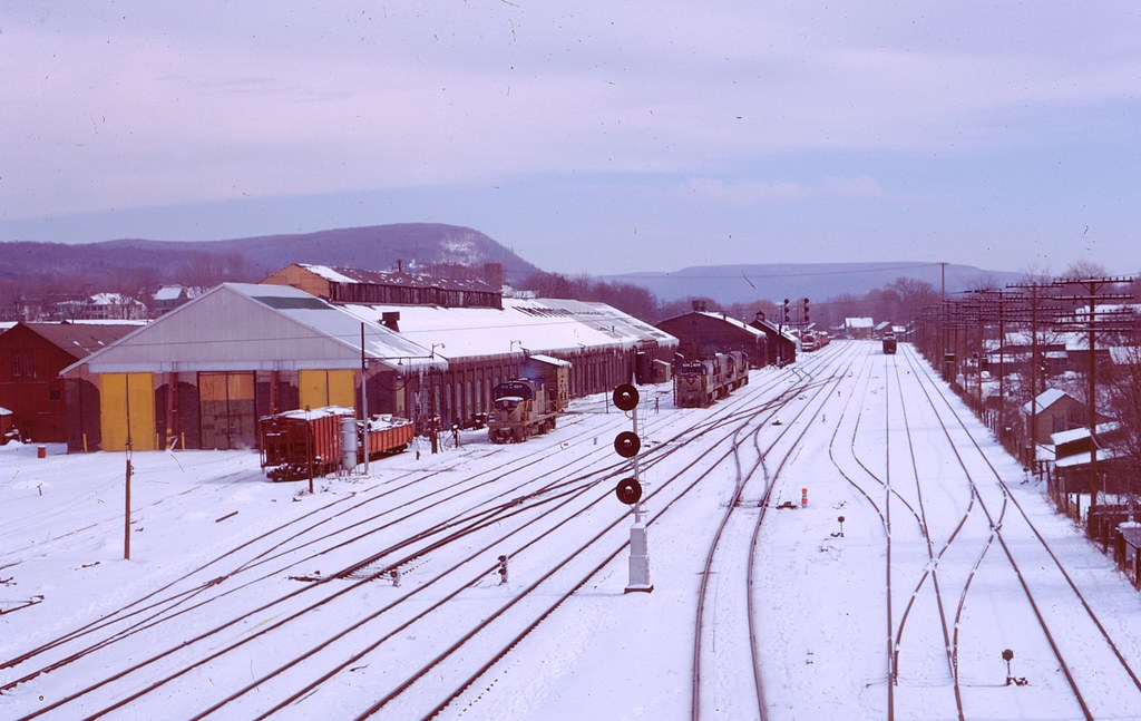D&H Oneonta Shops April 1972 Geoffrey Hubbs Flickr