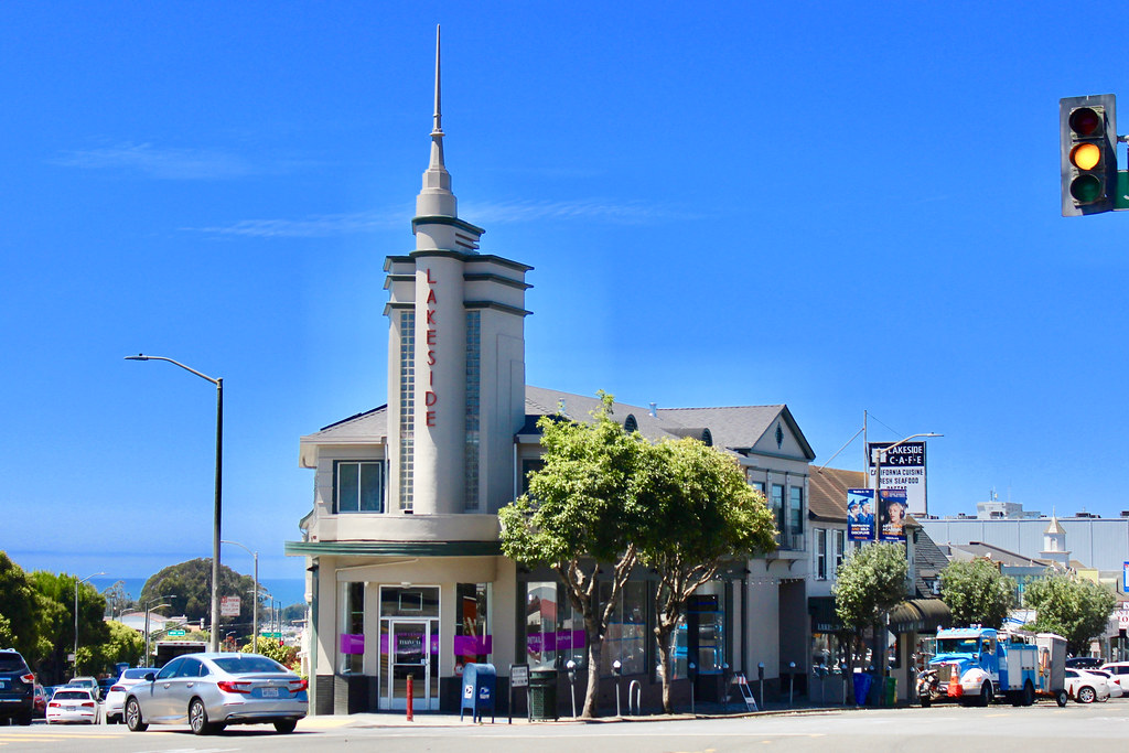 Lakeside Medical Center, Lakeside Village Lakeside Medical… Flickr