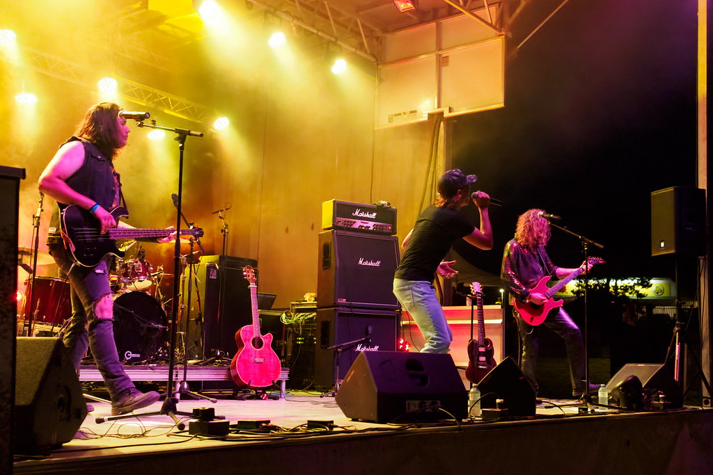 Sawmill Road (202207310427) Sawmill Road perform at Deep … Flickr