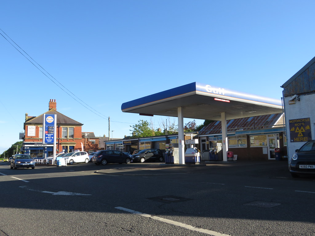 Gulf Cliffwell Service Station, Albert Street, Amble, No… Flickr