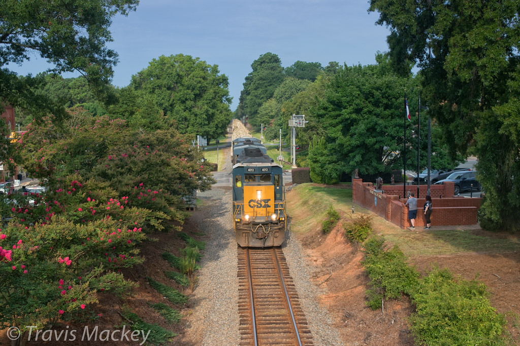 CSX S83012 in Waxhaw CSX S83012 in Waxhaw, NC (milepost … Flickr