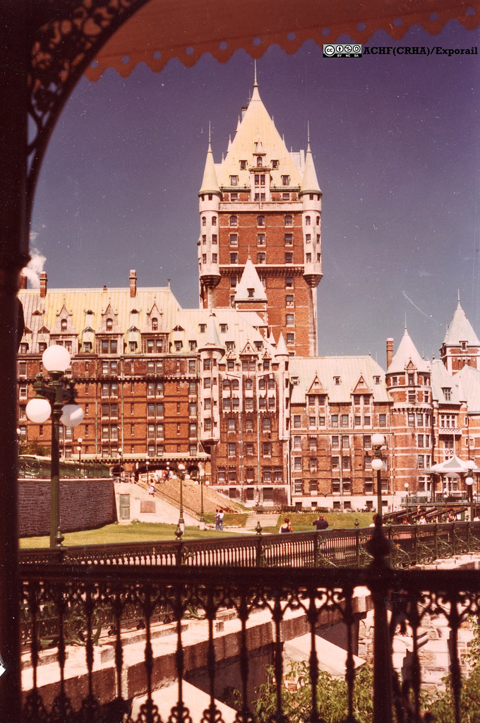 374P170 e_30445_frontenac_1974 Château Frontenac, 1974… Flickr