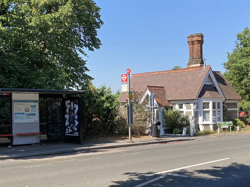 Bus stop BT, Bromley Common Bromley Common, Turpington Lan… Flickr