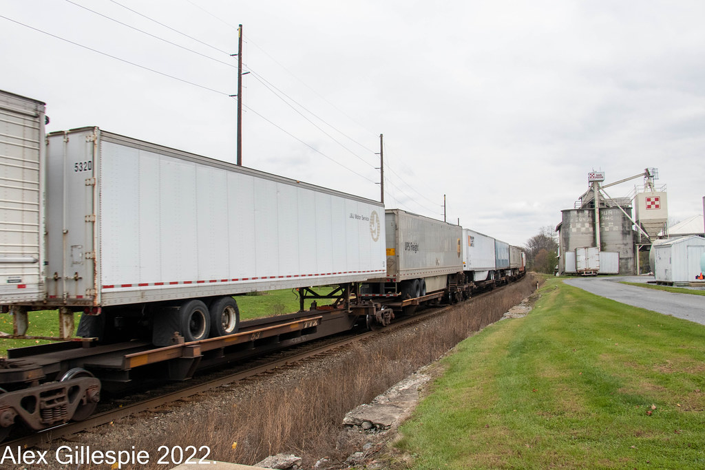 J&J Motor Service Trailer 2 J&J Motor Service Trailer head… Flickr