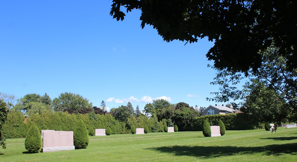 Cimetière des Soeurs du Nom de Jésus et Marie Longueuil (S… Flickr