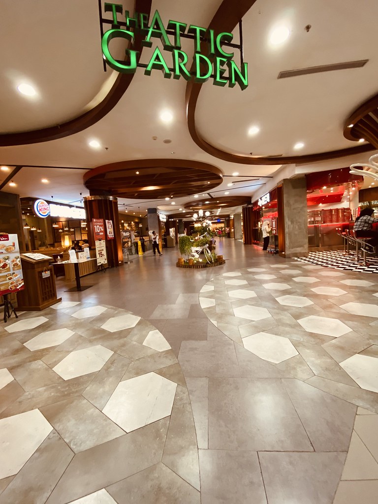 Kelapa Gading Mall, Jakarta, Indonesia Kelapa Gading Mall,… Flickr