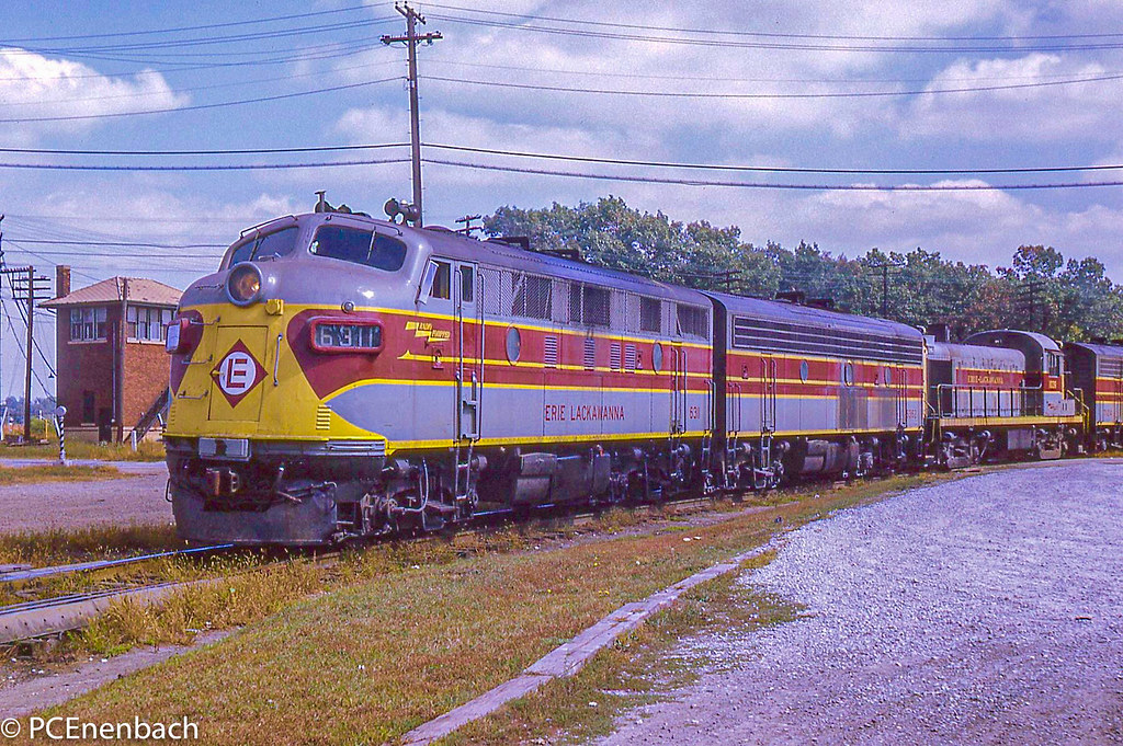 Griffith, Indiana, 21SEP'69 EL power from Westbound freigh… Flickr