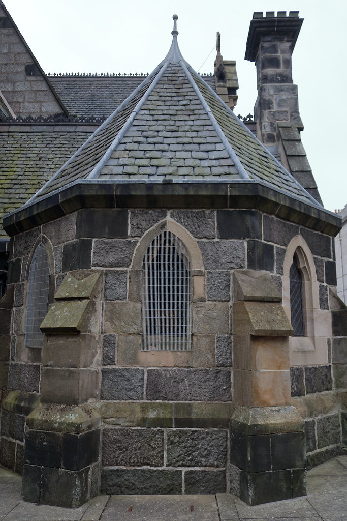 Crown Terrace,Aberdeen_aug 22_12088 Alan Longmuir. Flickr