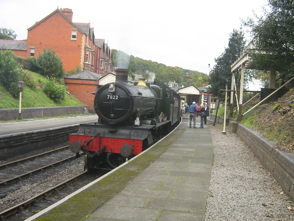 Great Western Railway 'Manor' Class 460 No. 7822 'Foxcot… Flickr