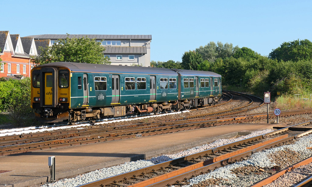 150265 Exeter St Davids (3) 2R61 1725 Okehampton to Exeter… Flickr